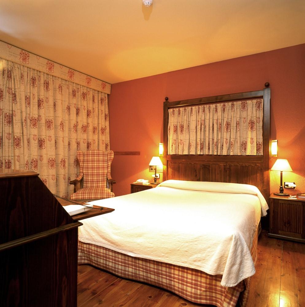 Parador De Arties Ngoại thất bức ảnh