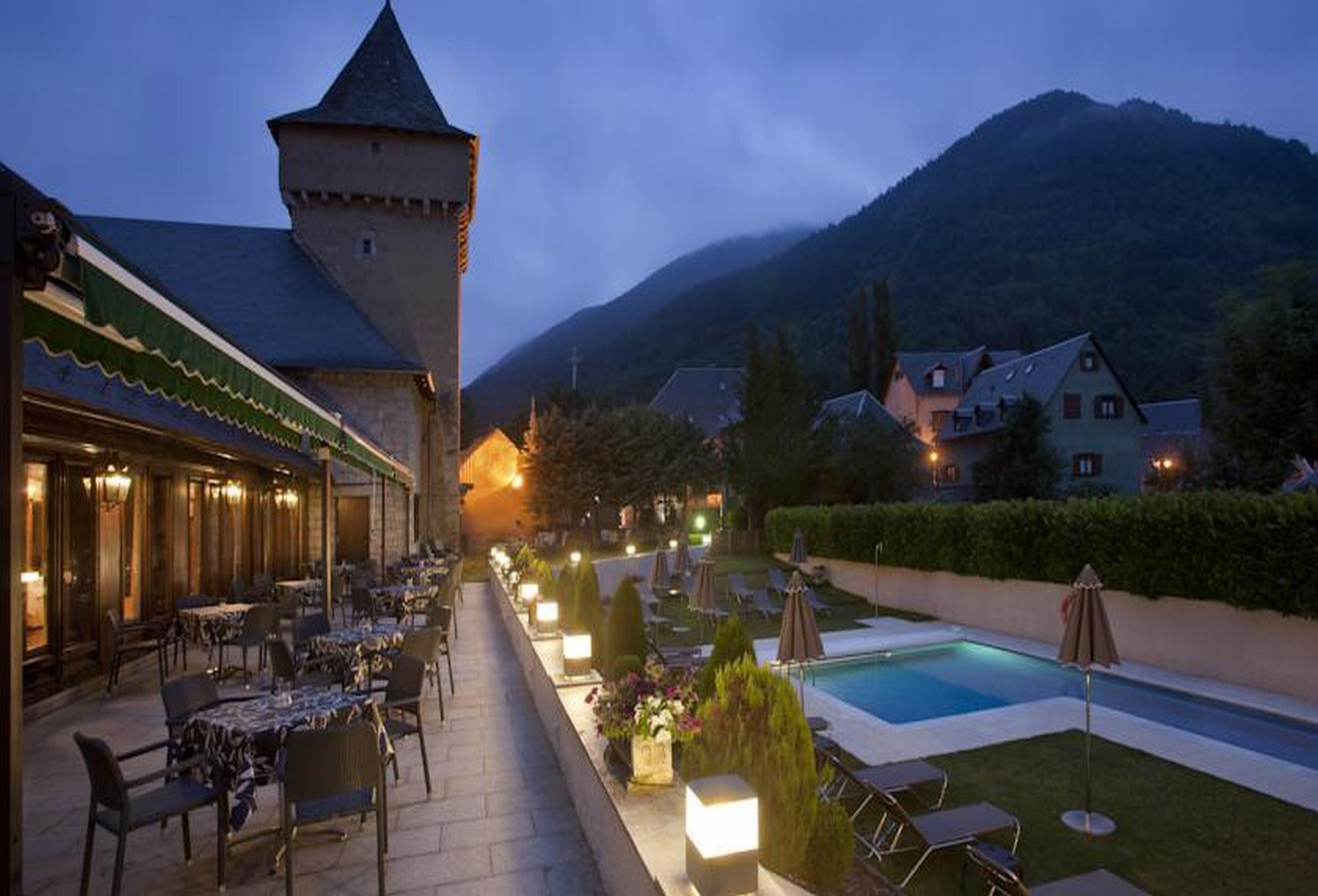 Parador De Arties Ngoại thất bức ảnh